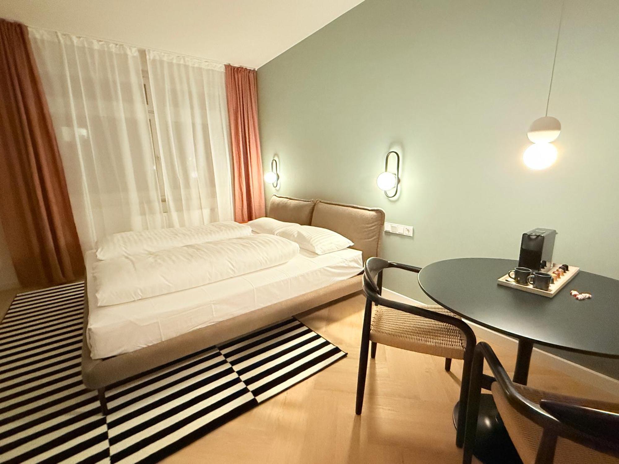Stayzz By Homyzz - Modern Studios Alsterdorf -Winterhude- Stadtpark ハンブルク エクステリア 写真