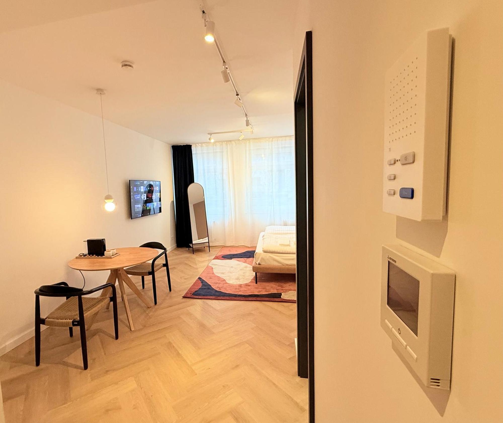 Stayzz By Homyzz - Modern Studios Alsterdorf -Winterhude- Stadtpark ハンブルク エクステリア 写真